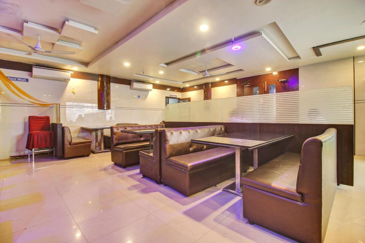 Oyo Townhouse 707 Grand Krishna Otel Haydarabad Dış mekan fotoğraf