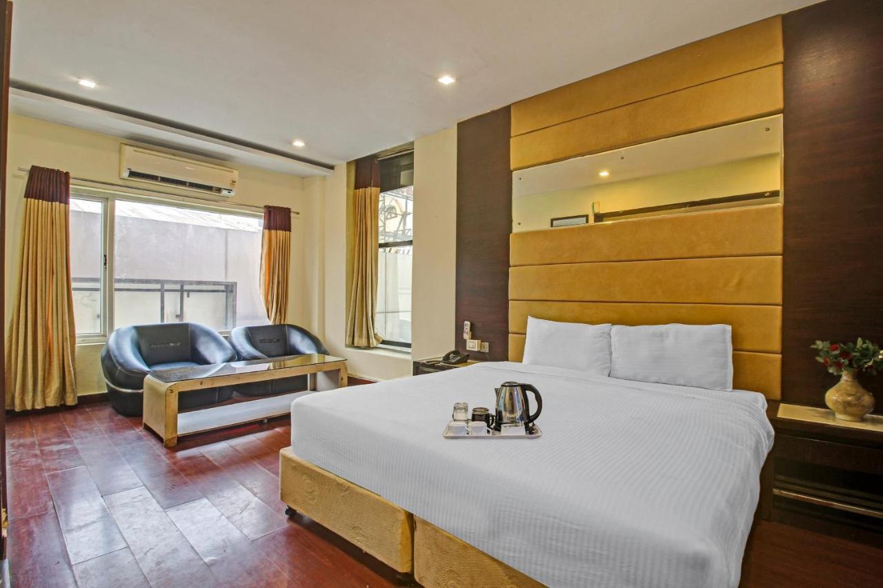 Oyo Townhouse 707 Grand Krishna Otel Haydarabad Dış mekan fotoğraf